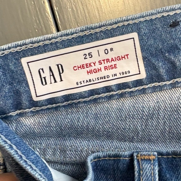 GAP Cheeky Strait High Rise 25 - Picture 3 of 5